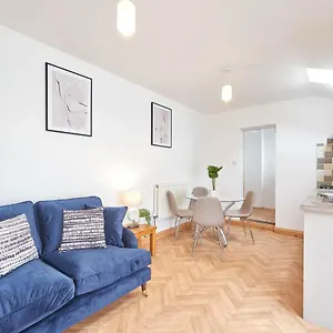 Host & - Little Treasure Holiday home Whitby