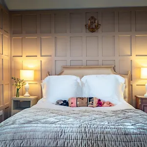 Chez Mannion Apartment York